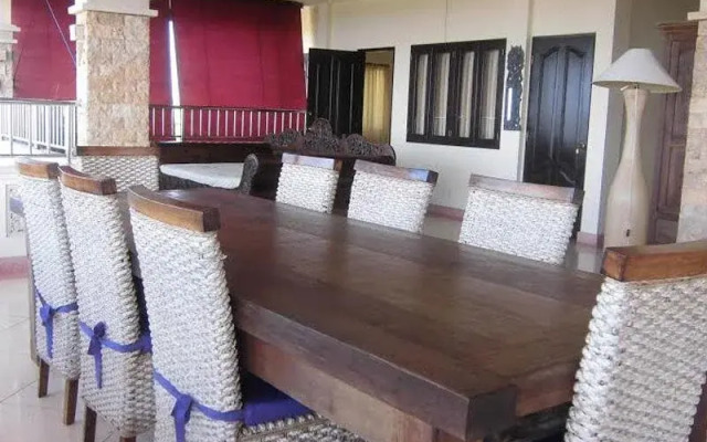 Villa Timbangan