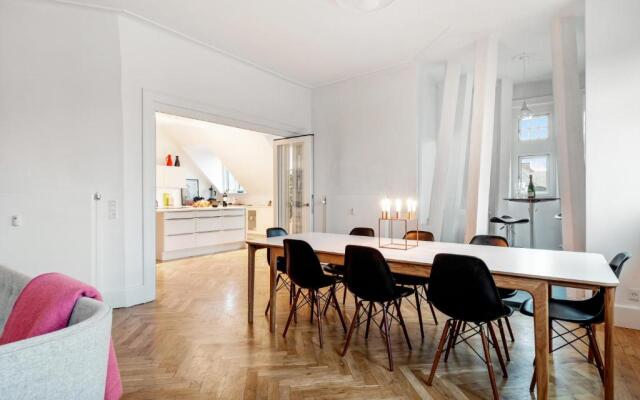 250 Sqm Smack Bang in the Center of Copenhagen