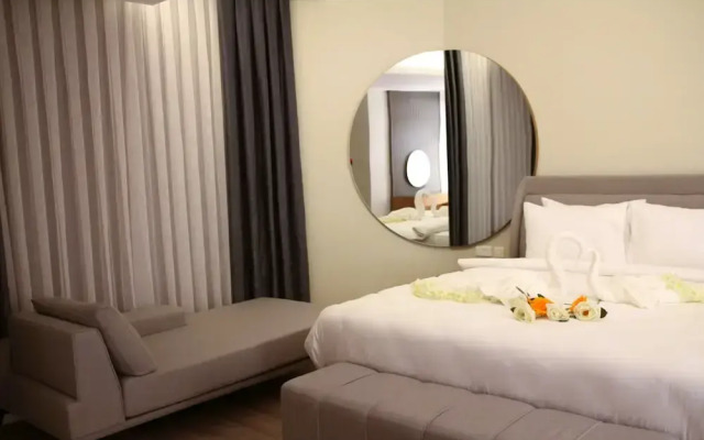 Plaza Athenee Hotel Kuwait