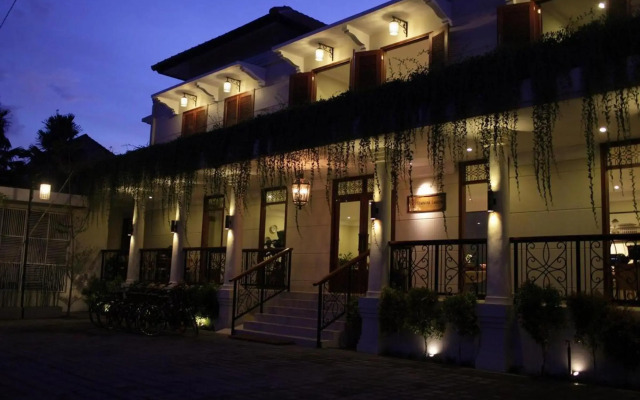 Seminyak Lagoon All Suites Hotel