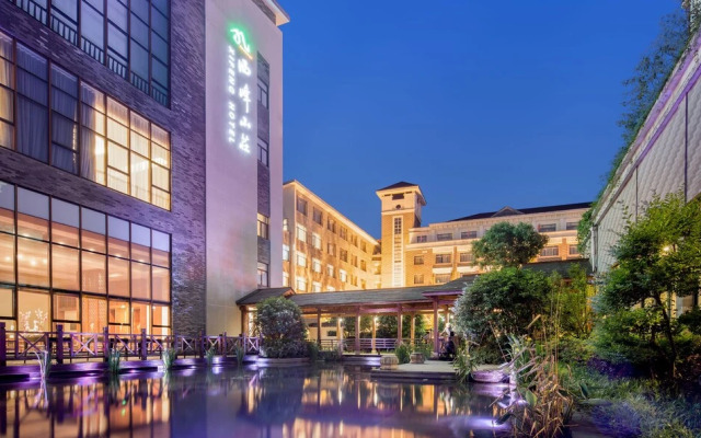 Jiu Hua Mountain Xi Feng Villa