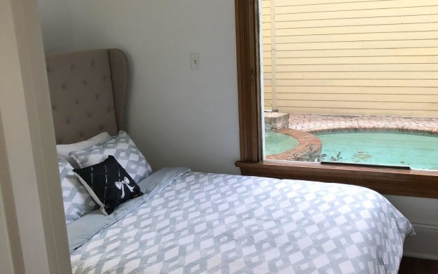 5 BR for 10! Prime Spot Near FR QT by YouRent!
