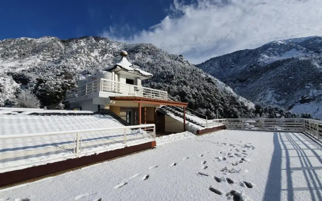 Nomadic Inn