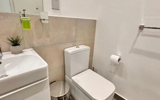 EBS LEGENDSTwo bedroom duplex