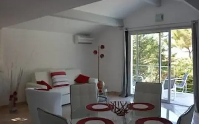 Le petit cassis vue mer appartement avec accès piscine