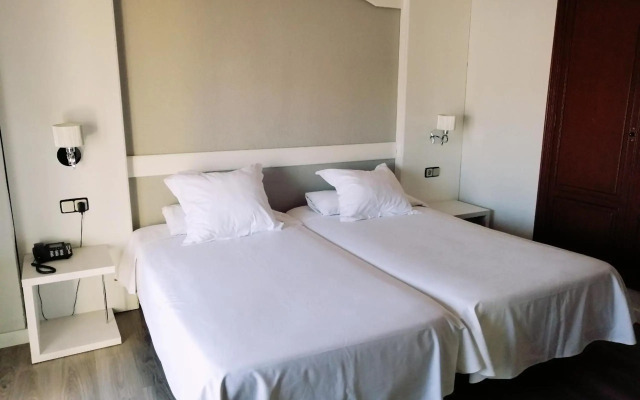 Hotel Mir Octavio