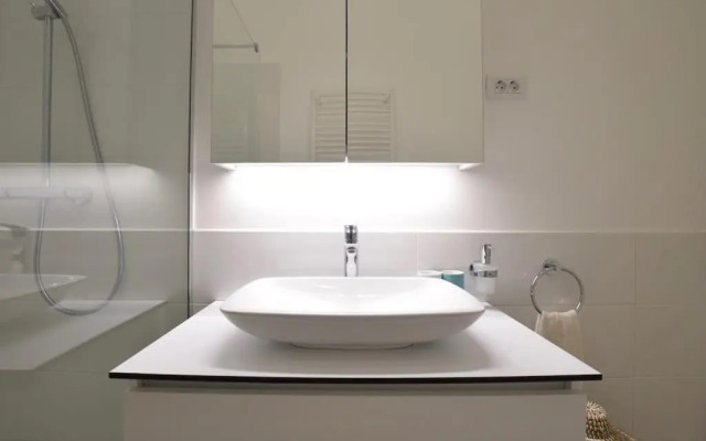 Luxury Apartment by Hi5 - Budapest Broadway
