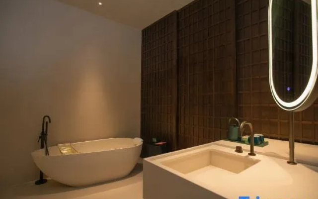 Yin li art hotel – Bathroom – Xiaogan