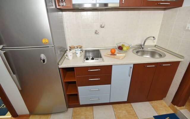 Darni Central Apartments