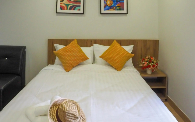 Casa Luxe Hotel and Resident