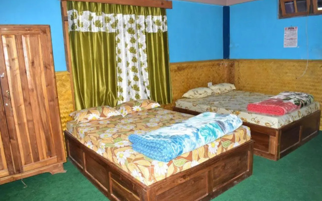 Delo Lake Homestay