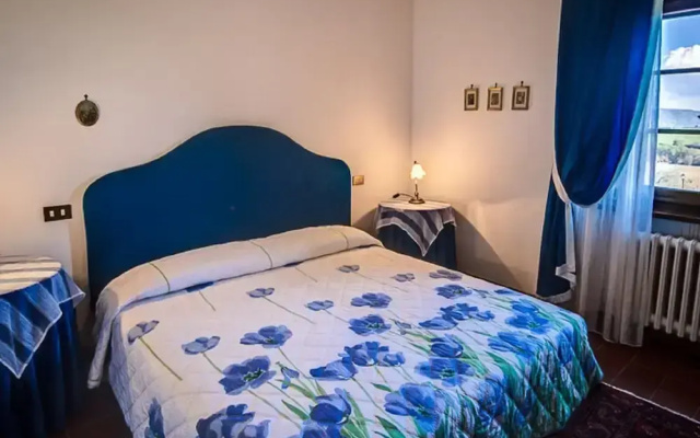Villa by Lake Trasimeno With Scenic Views