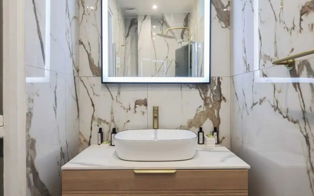 Elegant Apartment for 4 People