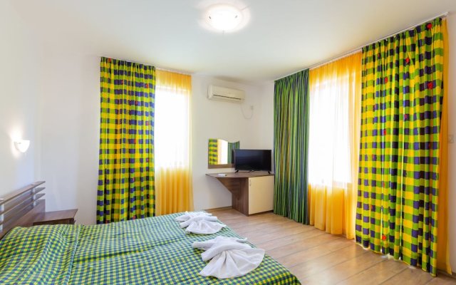 2 Bedroom Apartment in Dafinka Guest House
