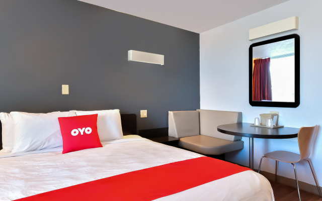 OYO Hotel Valdosta GA I-75