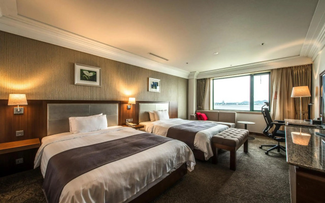 Shangria Beach Tourist Hotel