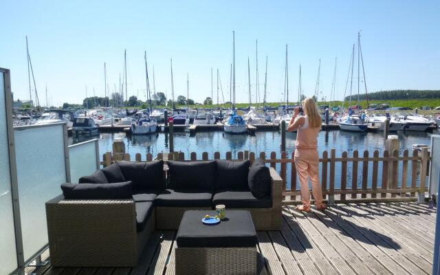 Waterhome With Private Jetty