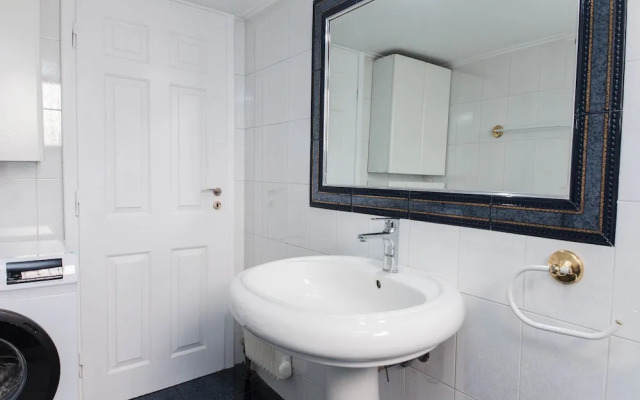 Faliro 2 Bd Escape Modern Living