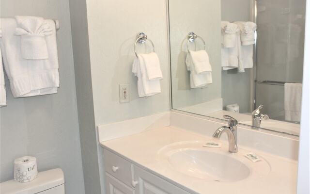 Jamaica Royale 506 - 2 Br Condo