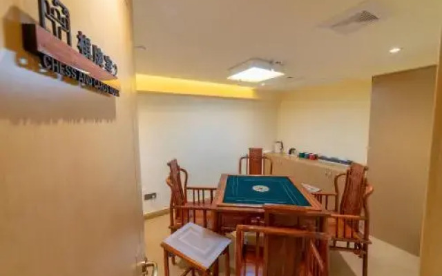 Alamona Hotel & Apartments