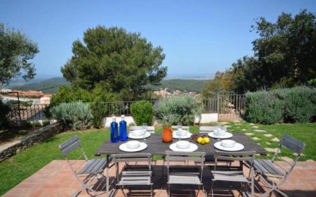 Ref 119. Casa Blanca