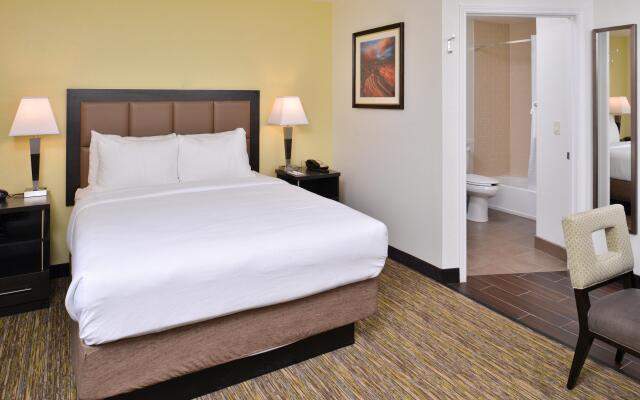 Candlewood Suites Beaumont, an IHG Hotel