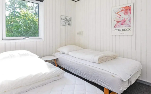 6 Person Holiday Home in Hals