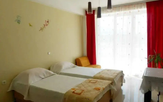 Deluxe Apartments