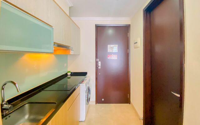 Nice And Elegant Studio At Menteng Park Apartment