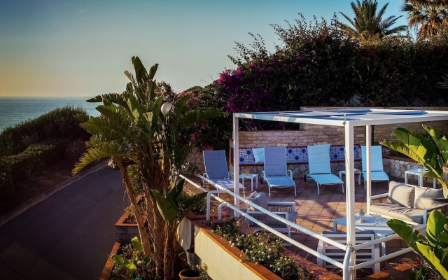 Villa Esmeralda, Exclusive Beachfront Villa