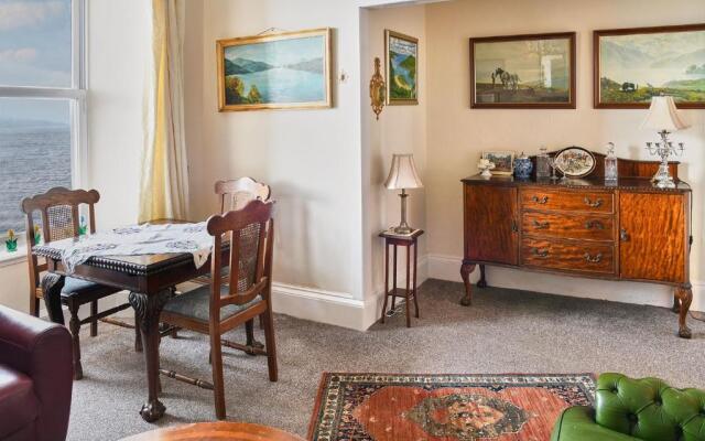 Host Stay Freshwater River View