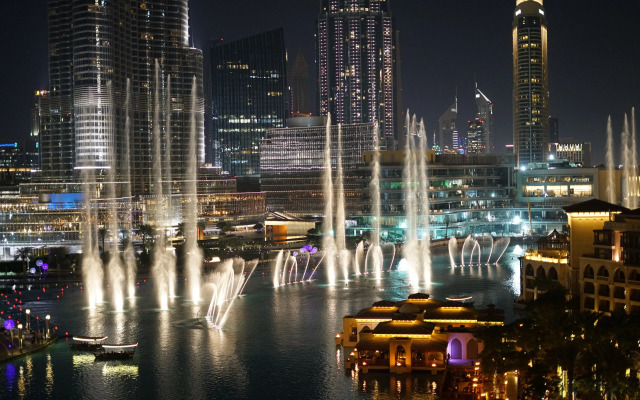 Luxury Condo With Burj Khalifa and Fountain Views
