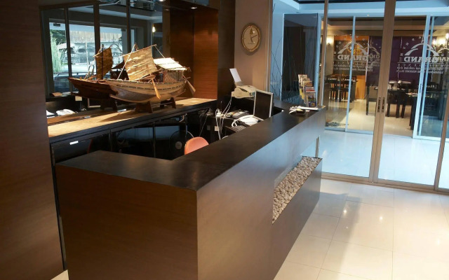 Отель Grand Pinnacle