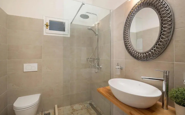 Chryssa Villa - Sun - Splashed Romantic