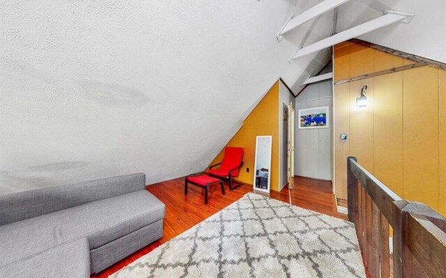 NEW Poconos Retreat near Snow Sports