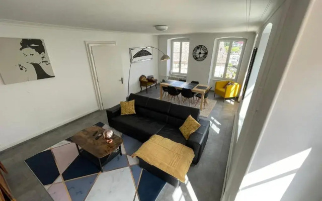 The 5 Continents Ii by Stay Swiss