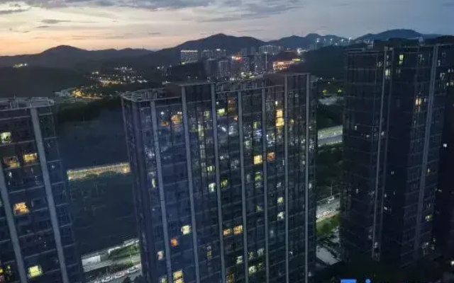 Sina International Apartment (Guangzhou Luogang Agile Plaza Shuixi Metro Station)