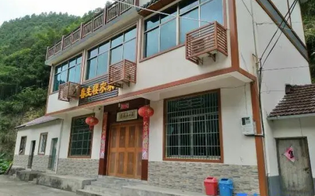 Tonglu Chunshenglou Homestay