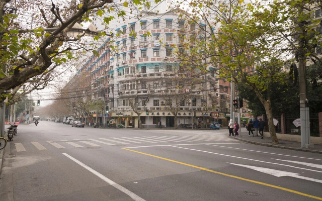 Good Time Travellers Inn -People Square No.1