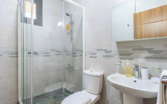 Glow Studios & Apartments in Batroun