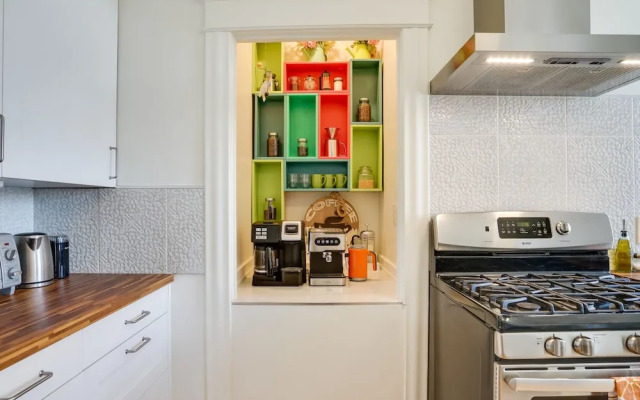 Spacious Minneapolis Home - 2 Mi to Downtown!