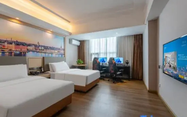 Yiqu · S Wasp Esports Homestay