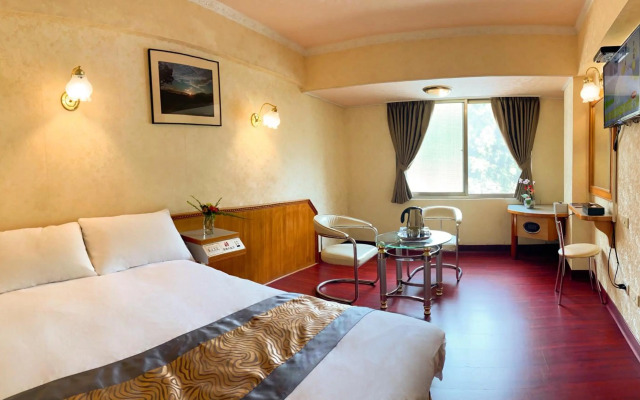 Ali-Shan Kaofeng Hotel