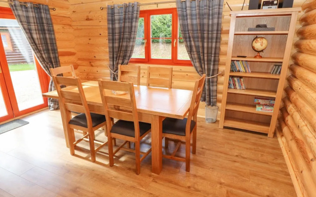 Maple Lodge