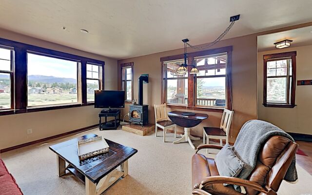 67cpcc10 2 Bedroom Condo