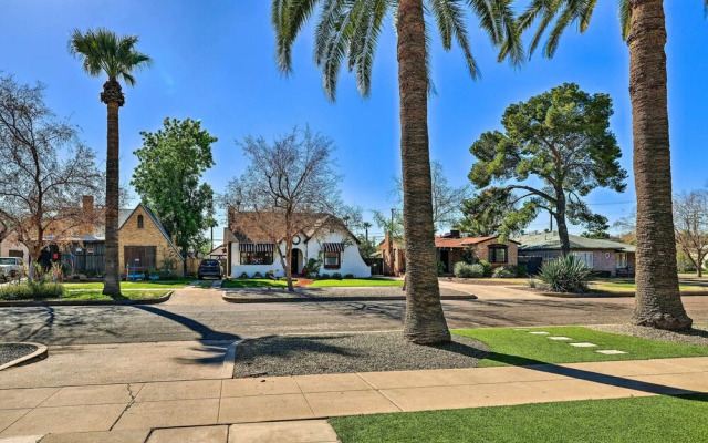 Phoenix Vacation Rental: 2 Mi to Downtown