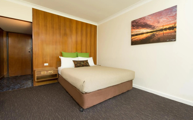 Renmark Resort