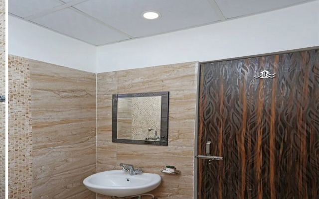 Prakash Farm BY OYO Rooms