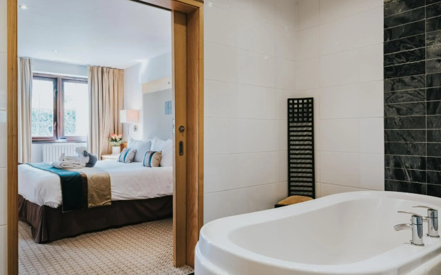 Lancaster House Hotel