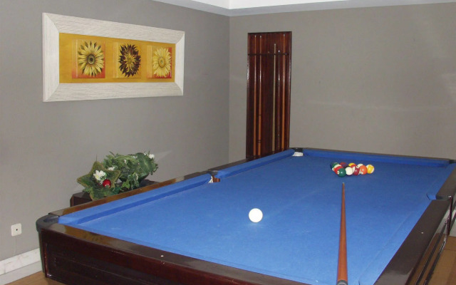 Malibu Foz Hotel - La Maison Younan